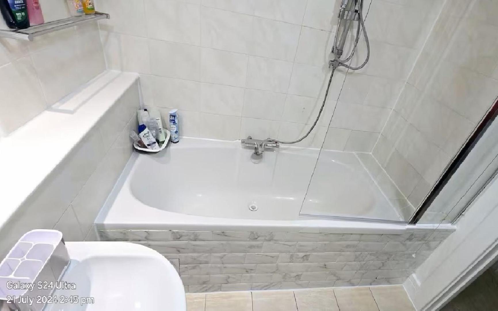 Gorgeous Design 2 Bed Flat Barons Court Sleeps Six Appartamento